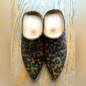 Babos slip on loafer animal print shoes - super chic and comfy - never worn